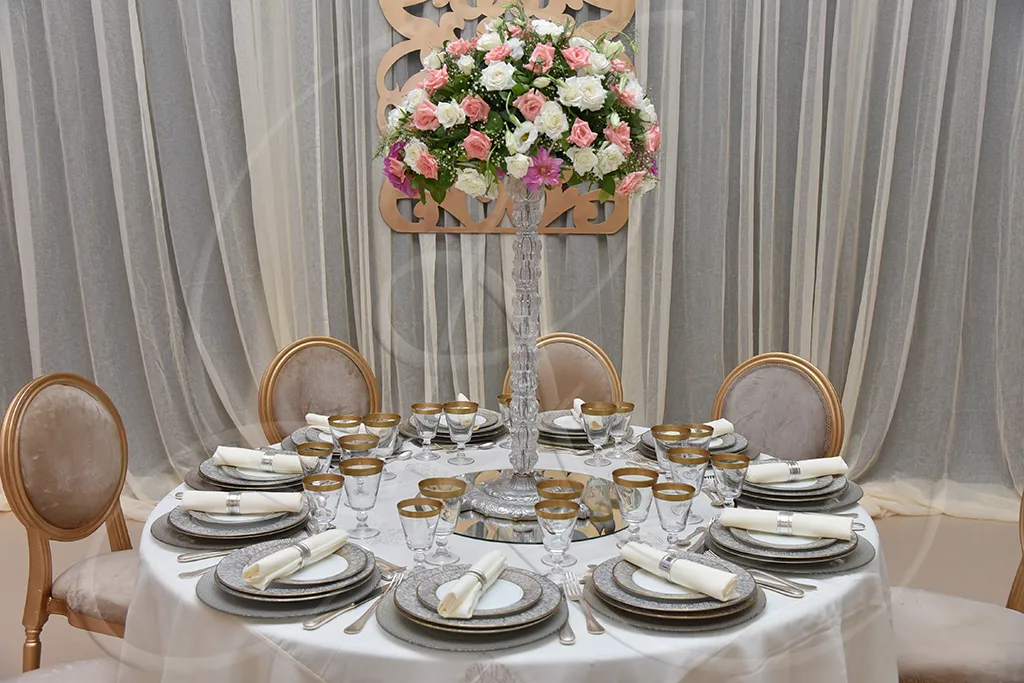Art de la table dressée, Rahal Maître Traiteur