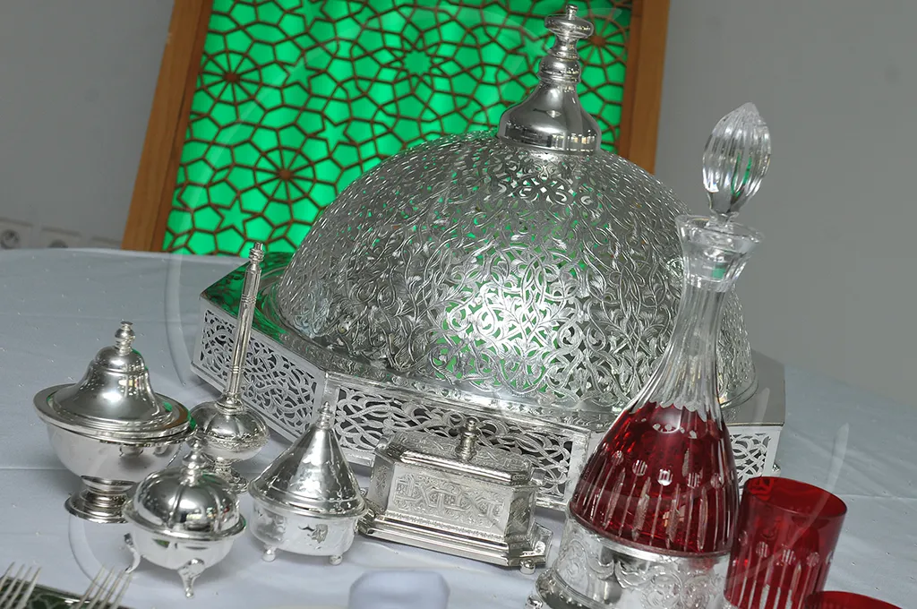 Art de la table dressée, Rahal Maître Traiteur