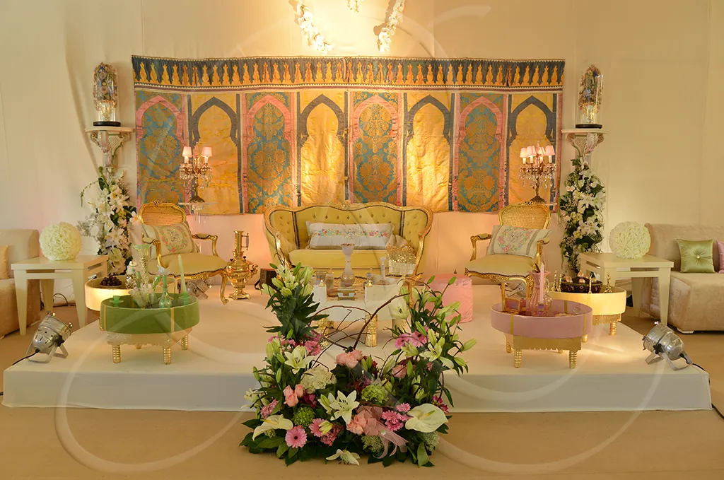 Estrade de mariée et scénographie de cérémonie, Rahal Maître Traiteur