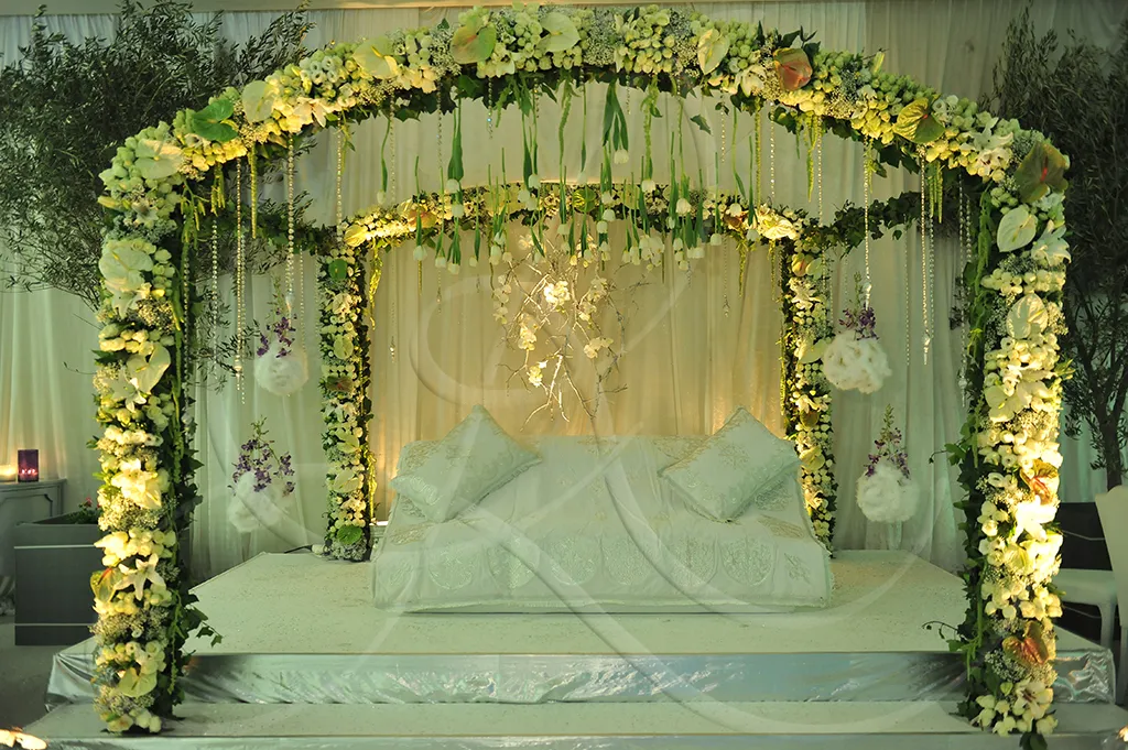 Estrade de mariée et scénographie de cérémonie, Rahal Maître Traiteur