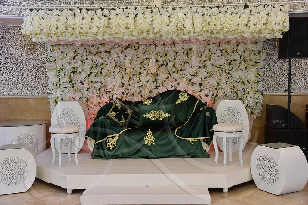 Estrade de mariée et scénographie de cérémonie, Rahal Maître Traiteur